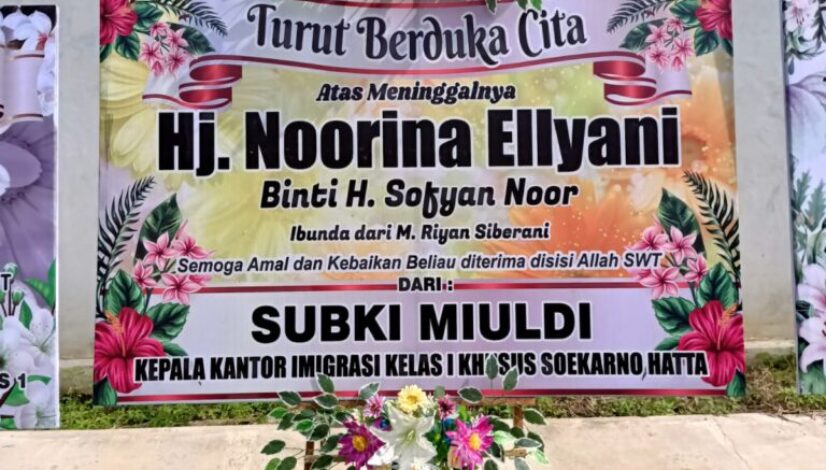 Pesan Karangan Bunga Duka Cita dan Papan Bunga Palangkaraya
