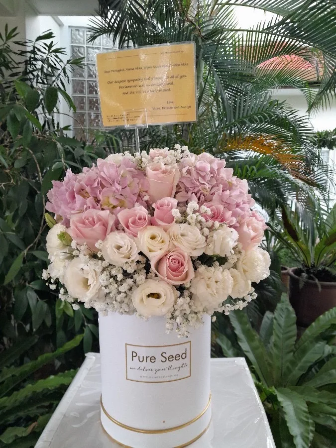 Bunga Bulan Agustus: Makna Unik Gladiol & Poppy Biar Kejutan Kamu Makin Spesial!