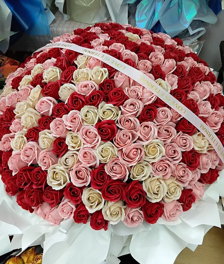 Buket Wisuda untuk Sahabat: Hadiah Penuh Makna Merayakan Hari Kelulusan
